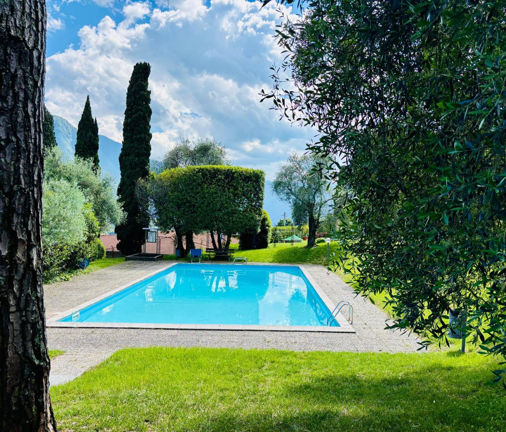 Apartment Bella Vista In Mezzegra With Pool Sleeps 6- By Italian Apartments Zewnętrze zdjęcie